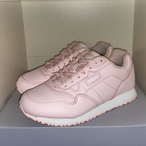 Fila bubblegum pink trainers/ sneakers